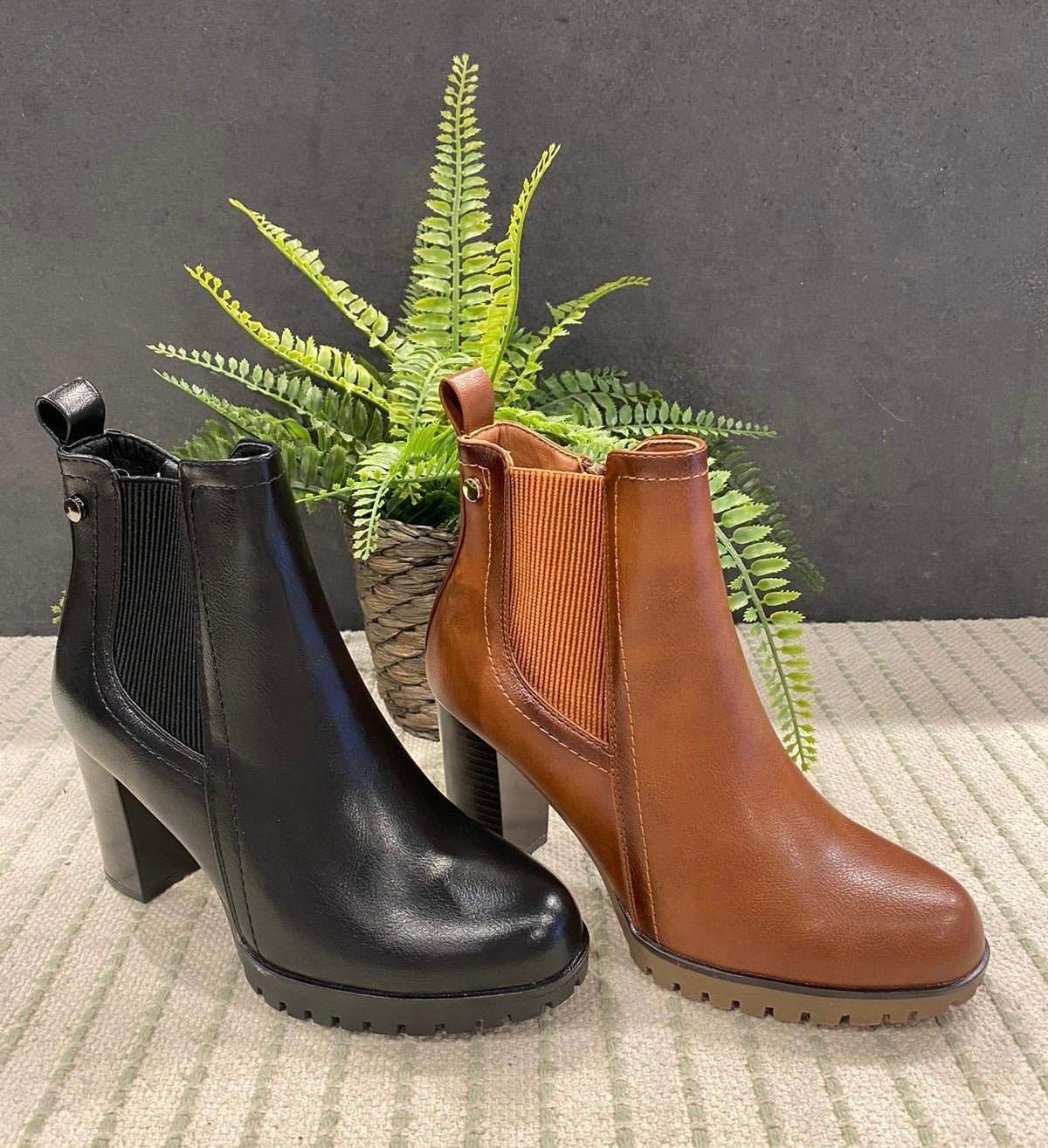 Tronchetto tacco grosso rigato - Scarpe - Stilosa