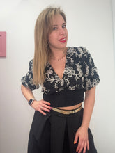 Carica l&#39;immagine nel visualizzatore di Gallery, Camicia corta ricami e paill - abbigliamento - Stilosa
