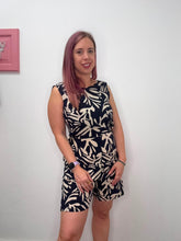 Carica l'immagine nel visualizzatore di Gallery, Tuta fantasia rayon - abbigliamento - Artigli

