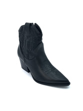 Carica l&#39;immagine nel visualizzatore di Gallery, Camperos basso ricami 656 - Scarpe - Stilosa
