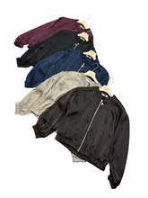 Carica l'immagine nel visualizzatore di Gallery, Felpa raso con zip - abbigliamento - Stilosa

