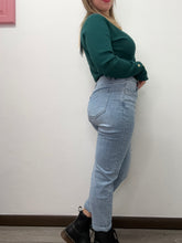 Carica l&#39;immagine nel visualizzatore di Gallery, Jeans mom fit graffi - abbigliamento - Stilosa
