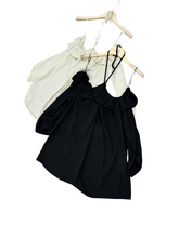 Carica l'immagine nel visualizzatore di Gallery, Blusa con rouches allo scollo e lacci - abbigliamento - Artigli
