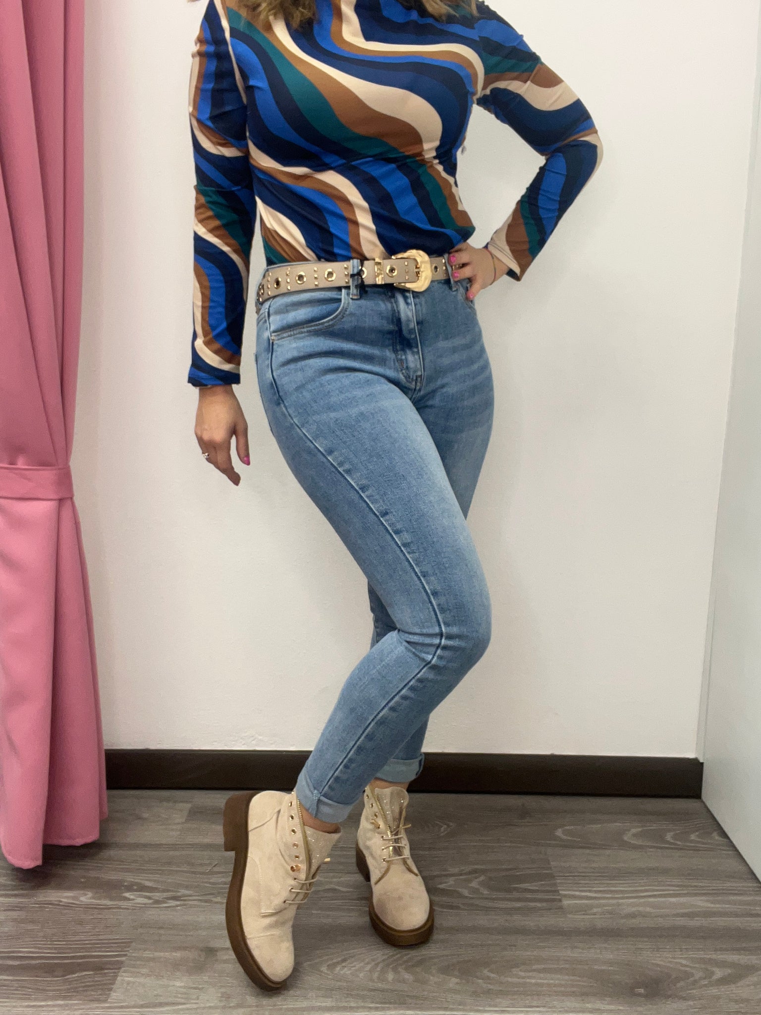 Basic abbigliamento on sale