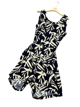 Carica l'immagine nel visualizzatore di Gallery, Tuta fantasia rayon - abbigliamento - Artigli
