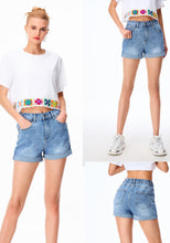 Carica l'immagine nel visualizzatore di Gallery, Short in jeans con elastico e ripiego - abbigliamento - Stilosa
