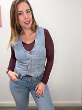 Carica l'immagine nel visualizzatore di Gallery, Gilet corto denim - abbigliamento - Stilosa
