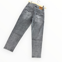 Carica l'immagine nel visualizzatore di Gallery, Jeans MOM fit grey 263 - abbigliamento - Stilosa
