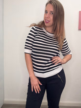Carica l'immagine nel visualizzatore di Gallery, Maglia righe girocollo - abbigliamento - Artigli
