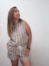 Carica l'immagine nel visualizzatore di Gallery, Completo camicia e short ricamati - abbigliamento - Stilosa
