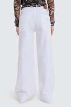Carica l&#39;immagine nel visualizzatore di Gallery, Jeans full length bianco - abbigliamento - TWO-WAY
