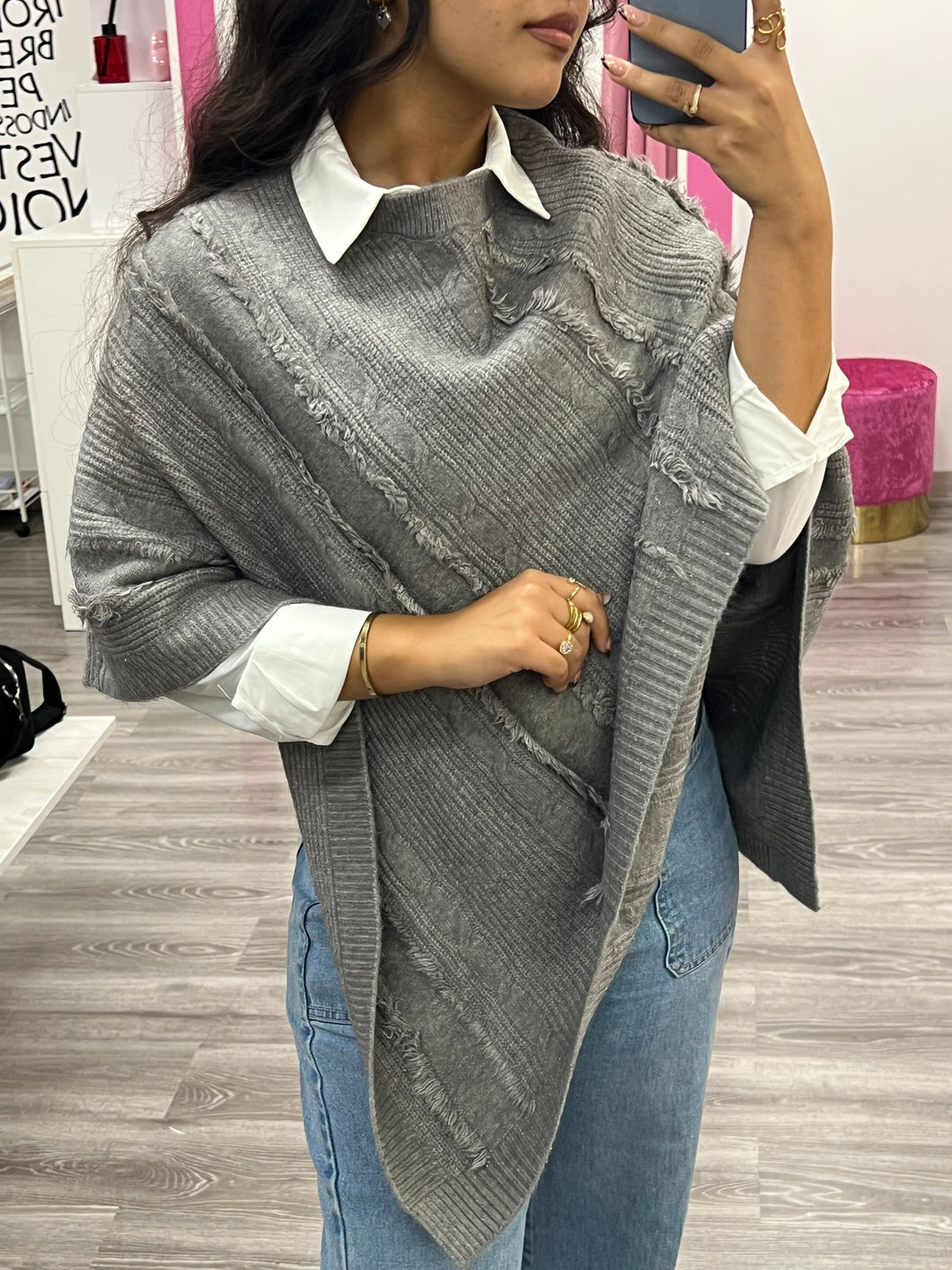 Mantella sfrangiata - abbigliamento - Stilosa