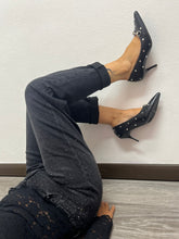 Carica l&#39;immagine nel visualizzatore di Gallery, Deccoltè con borchiette - Scarpe - Stilosa
