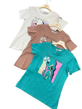 Carica l&#39;immagine nel visualizzatore di Gallery, T-shirt beauty look - abbigliamento - Artigli
