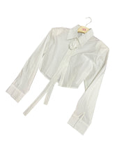 Carica l&#39;immagine nel visualizzatore di Gallery, Camicia corta con spilla - abbigliamento - Stilosa
