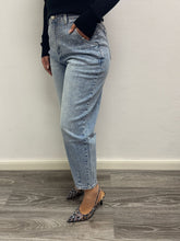 Carica l'immagine nel visualizzatore di Gallery, Jeans BALOON strass curvy - abbigliamento - Stilosa
