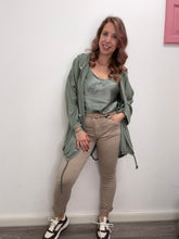 Carica l'immagine nel visualizzatore di Gallery, Cardigan con cappuccio e laccetti - abbigliamento - Stilosa
