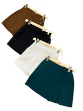 Carica l&#39;immagine nel visualizzatore di Gallery, Short/gonna spacco - abbigliamento - Stilosa
