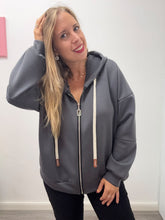 Carica l'immagine nel visualizzatore di Gallery, Felpa modal con zip e cappuccio - abbigliamento - Stilosa
