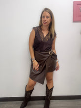 Carica l&#39;immagine nel visualizzatore di Gallery, Gonna trapezio ecopelle - abbigliamento - Stilosa
