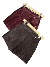 Carica l'immagine nel visualizzatore di Gallery, Shorts velluto coste - abbigliamento - Artigli
