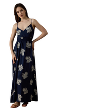 Carica l'immagine nel visualizzatore di Gallery, Abito lungo ricamo spallina - abbigliamento - Stilosa
