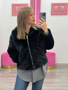 Pelliccia corta con cappuccio - abbigliamento - Artigli