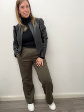 Carica l'immagine nel visualizzatore di Gallery, Pantalone palazzo tuta felpato - Calze -
