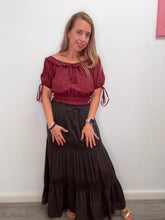 Carica l'immagine nel visualizzatore di Gallery, Gonna lunga con inserti pizzo - abbigliamento - Stilosa
