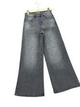 Carica l&#39;immagine nel visualizzatore di Gallery, Jeans gamba ampia grey - abbigliamento - TWO-WAY
