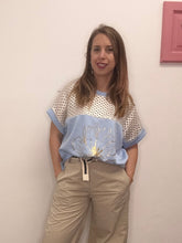 Carica l'immagine nel visualizzatore di Gallery, T-shirt fiore traforata - abbigliamento - Stilosa
