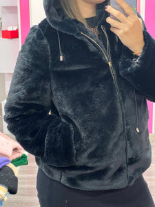Pelliccia corta con cappuccio - abbigliamento - Artigli