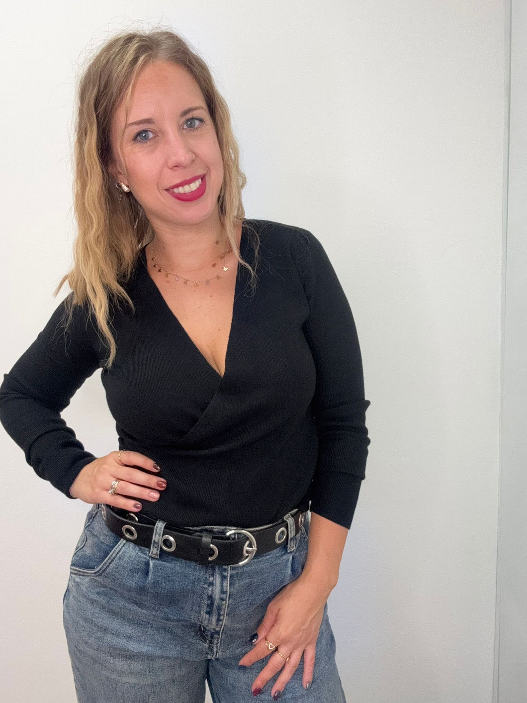 Maglia stretch con scollatura ad incrocio - abbigliamento - Stilosa