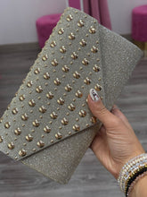Carica l'immagine nel visualizzatore di Gallery, Pochette lurex con borchie - Borsa - Stilosa

