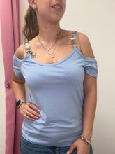 Carica l&#39;immagine nel visualizzatore di Gallery, Maximaglia spalle scoperte catene - abbigliamento - Stilosa
