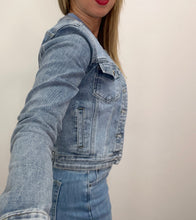 Carica l&#39;immagine nel visualizzatore di Gallery, Giacca denim girocollo blu - abbigliamento - Artigli
