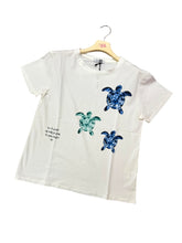 Carica l'immagine nel visualizzatore di Gallery, T-shirt stampe mix - abbigliamento - Stilosa
