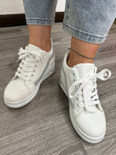 Carica l&#39;immagine nel visualizzatore di Gallery, Sneakers zeppa dettaglio - Scarpe - Stilosa
