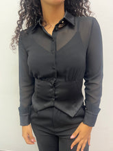 Carica l&#39;immagine nel visualizzatore di Gallery, Camicia con baschina e collo in raso - abbigliamento - Artigli
