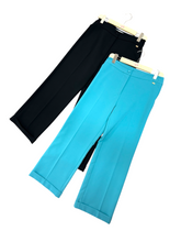 Carica l'immagine nel visualizzatore di Gallery, Pantalone cropped con risvolto - abbigliamento - Artigli
