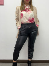 Carica l&#39;immagine nel visualizzatore di Gallery, Jogger ecopelle leggero - abbigliamento - Stilosa
