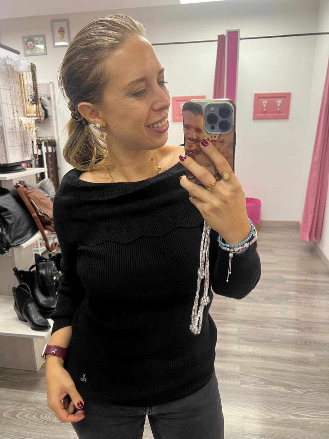 Maglia scollo a barca con ricamo - abbigliamento - Artigli