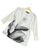 Carica l'immagine nel visualizzatore di Gallery, Maglia con stampa grigia - abbigliamento - Artigli
