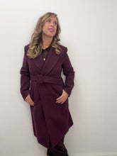 Carica l'immagine nel visualizzatore di Gallery, Cappotto con cintura lungo - abbigliamento - Artigli

